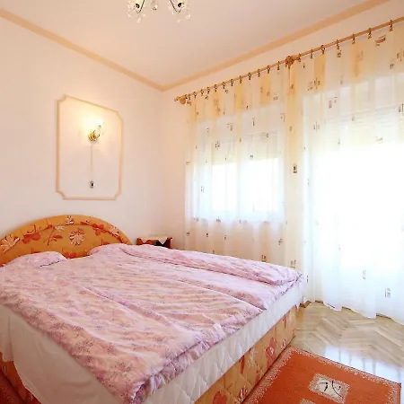Holiday home Daisy 2 By Interhome Balatonkeresztur