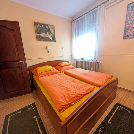 Semesterbostad Daisy 2 By Interhome *