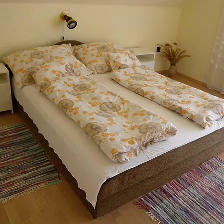 Apartament Daisy 2 By Interhome *