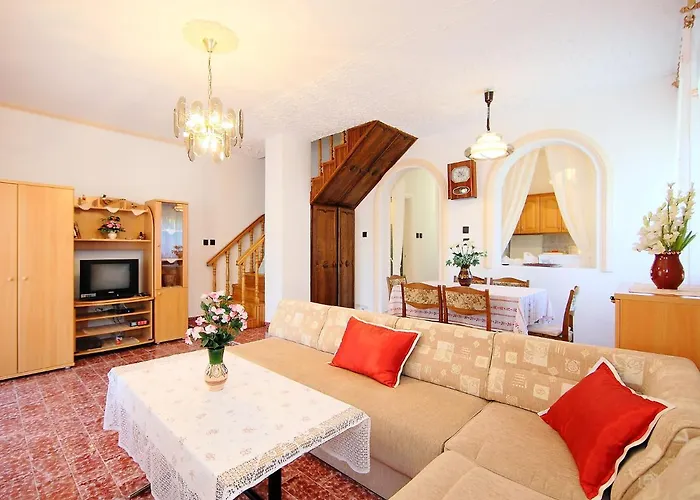 Daisy 2 By Interhome