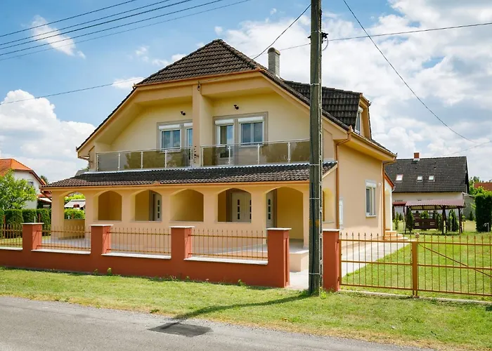 Daisy 2 By Interhome Appartement Balatonmáriafürdő