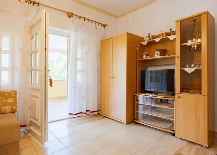 Appartement Daisy 2 By Interhome Balatonmáriafürdő